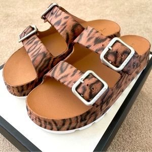 NWT J/Slides Women's Simply Double Buckle Leopard Platform Slide Sandals